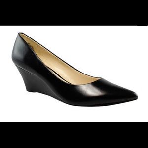 Nine West Black Pointy Wedge Heels Pump New!